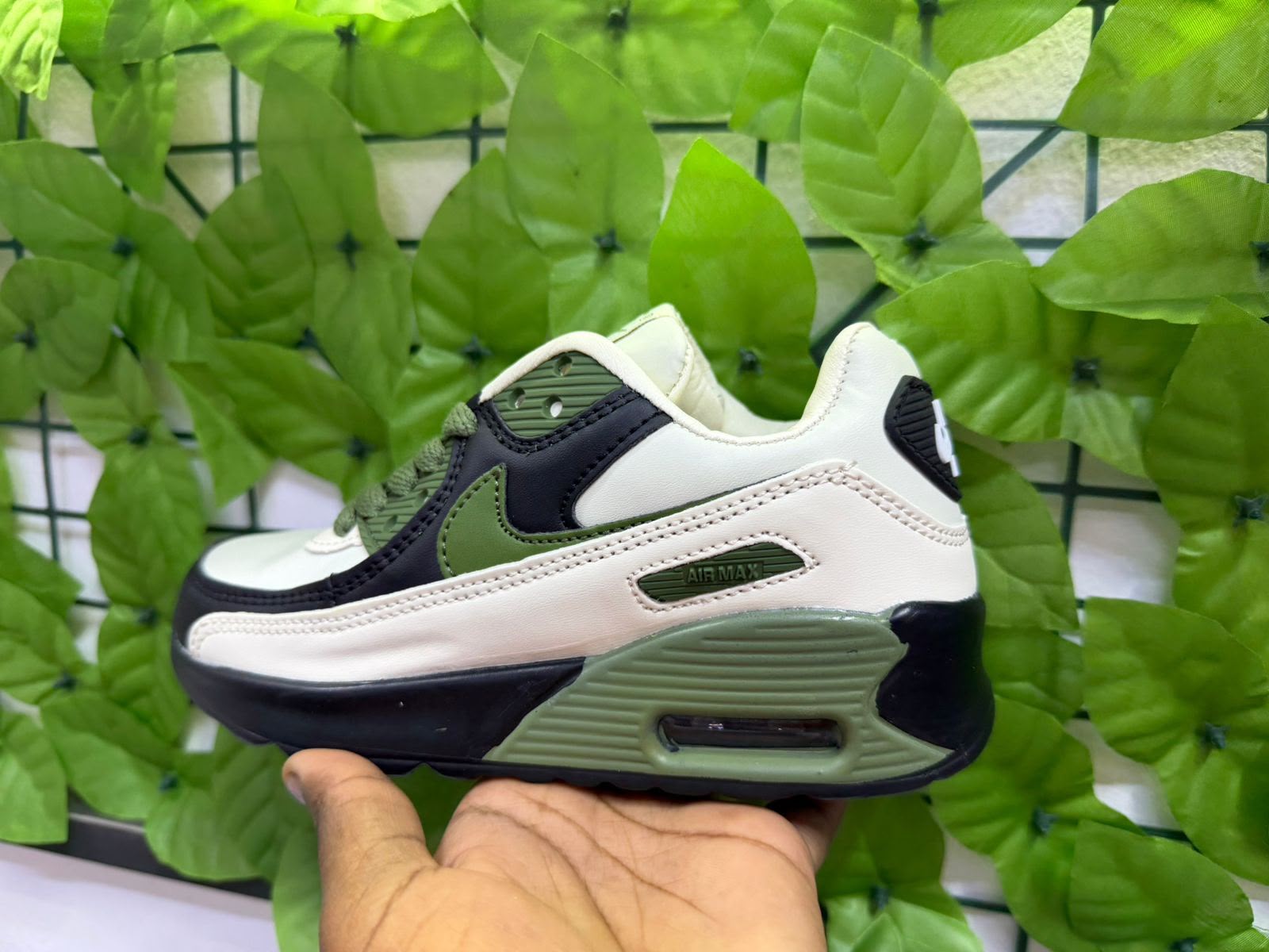 Unisex Sneakers